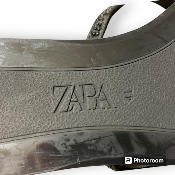 NWOT ZARA-RHINESTONE FLAT BLACK FABRIC SANDALS SIZE 41 - Picture 6 of 6